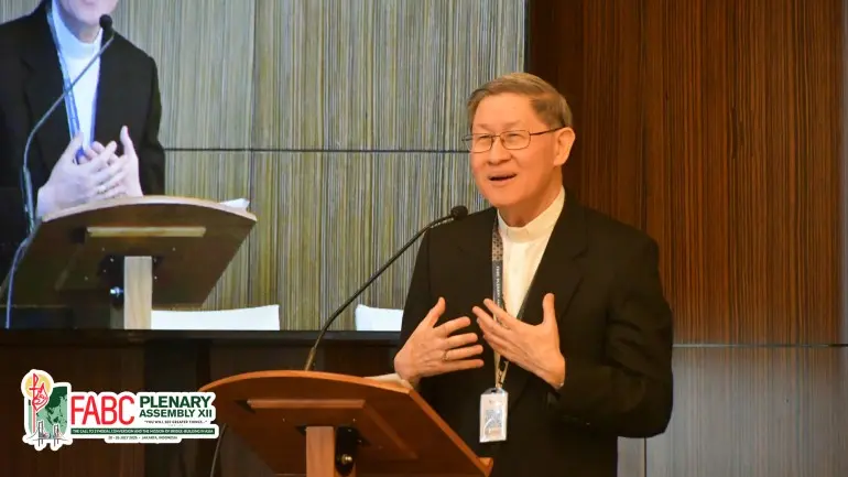 Đức Hồng y Tagle: Giáo hội hiệp hành học cách cùng nhau bước đi như một em bé tập những bước chân đầu tiên